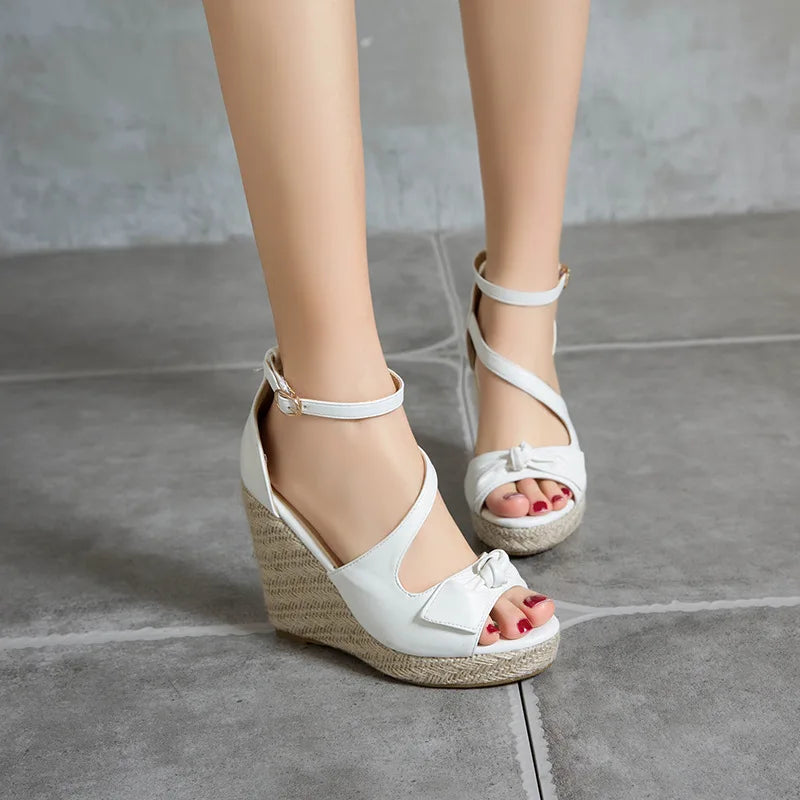 Mocassins Compensés à Bout Pointu pour Femmes – Creux Bureau et Mariage Talons Premium