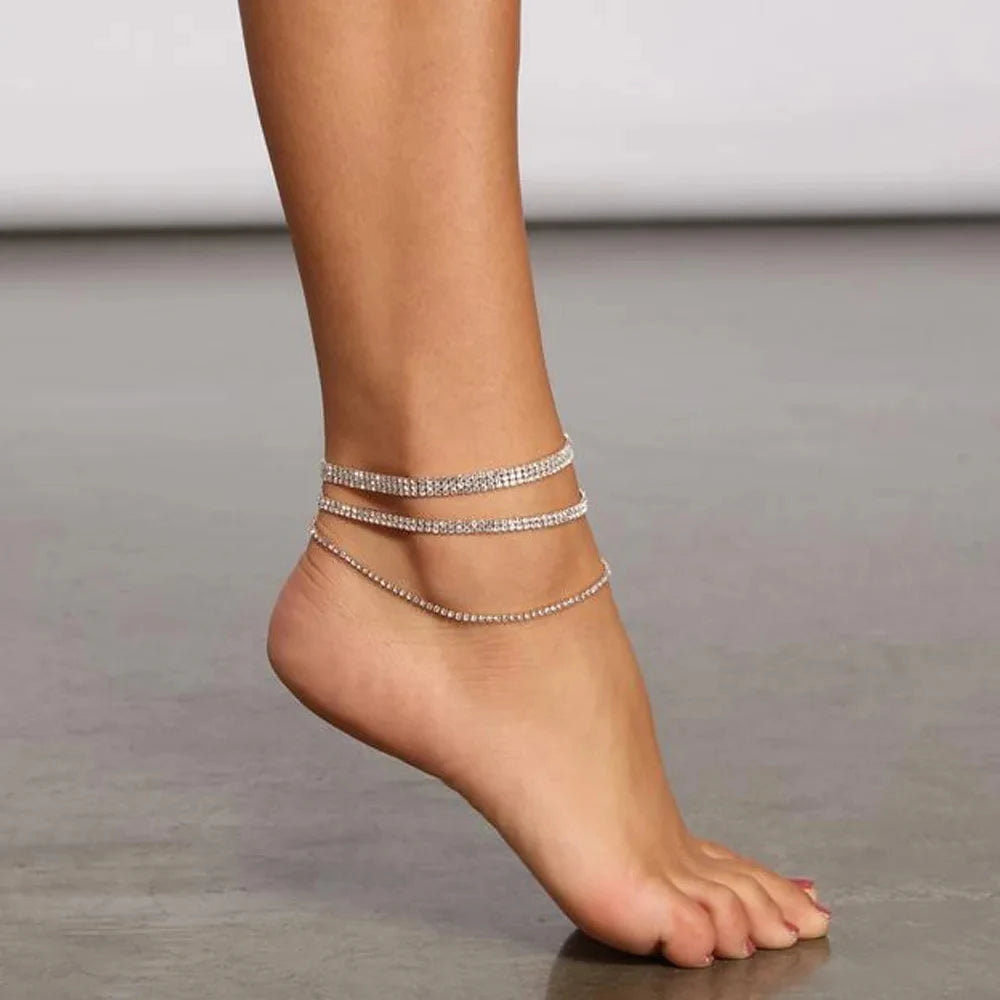 Cheville de pied nu superposée scintillante pour femme – Bijou de jambe de plage en strass