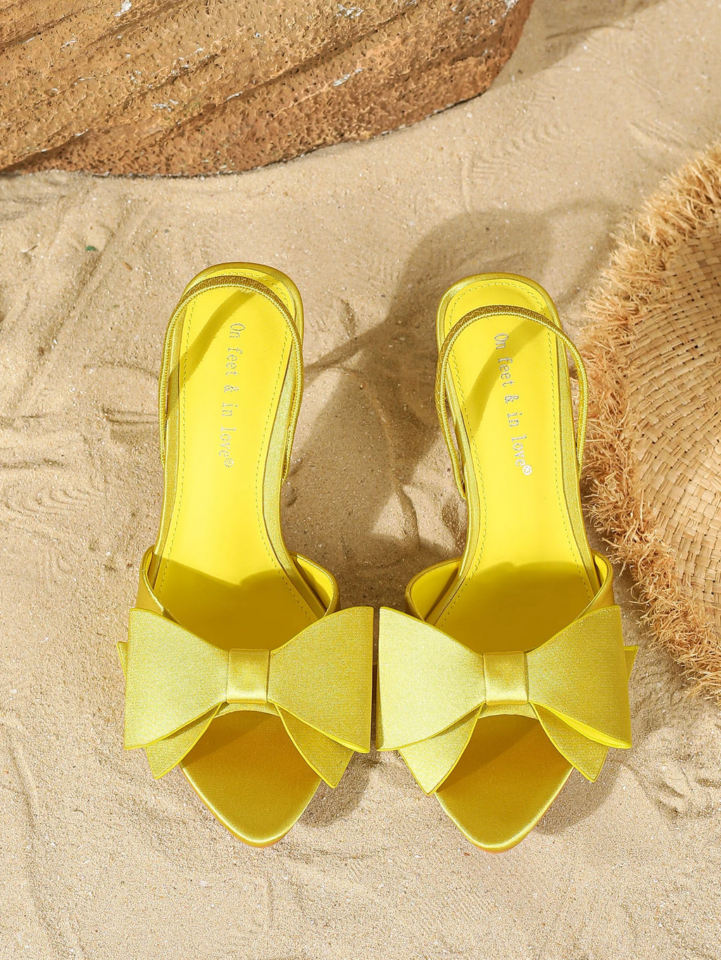 2026 new women's sandals with fashionable bow design, elegant pointed-toe high heels for summer outdoor banquets, backless shoes
