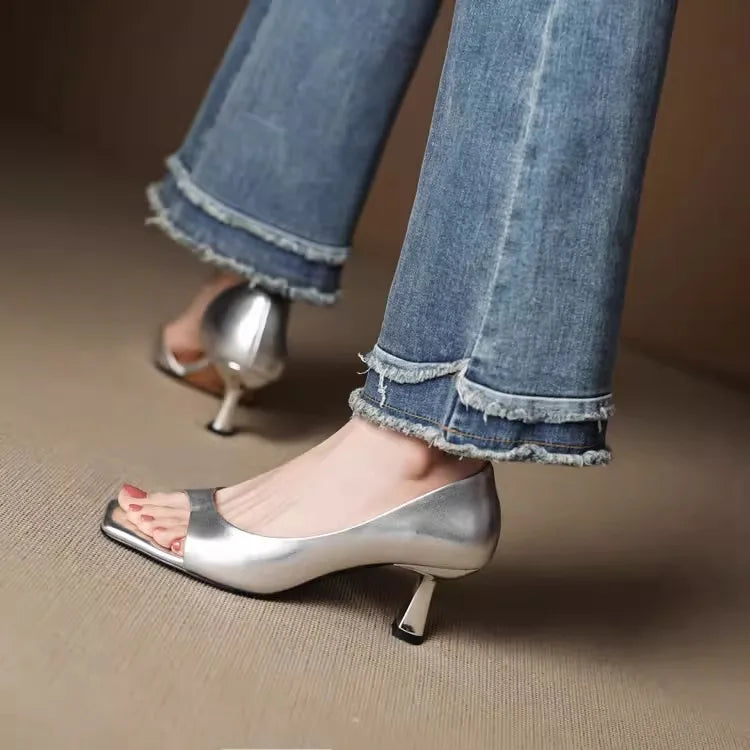 2026 Summer Women's High Heel Sandals Fashion SquareToe Leather Suitable for Office Wearing and Casual Outdoor Use Women's Shoes